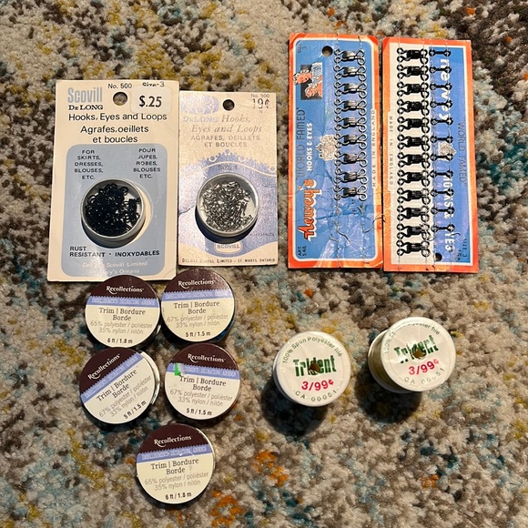 Sewing accessories 🧵 🪡 thread, trim, hooks - Picture 2 of 9